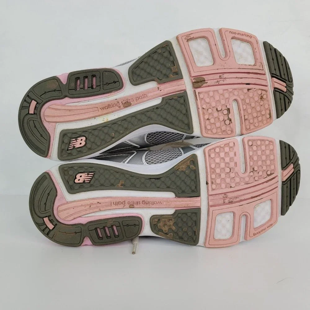 New Balance Womens Susan G Komen WW665KM Size 8 Gray Breast Cancer Sneakers‎